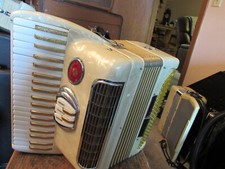 Accordion carmello 120 for sale  Minneapolis