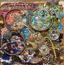 making beading jewelry for sale  Downers Grove