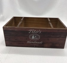 Exclusivo caddy de guardanapo de madeira Tito’s Vodka comporta vários itens de barra ManCave She Shed comprar usado  Enviando para Brazil