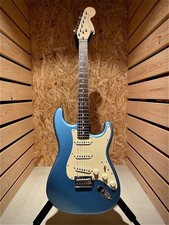 Squier da Fender Standard Stratocaster comprar usado  Enviando para Brazil