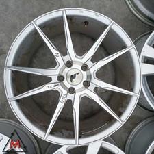 Cerchio lega 5jx19 usato  Italia