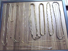 Usado, Grande grupo de 12 colares de corrente de metal coloridos dourados-1 pulseira-Monet-Itália-14k comprar usado Usado, Grande grupo de 12 colares de corrente de metal coloridos dourados-1 pulseira-Monet-Itália-14k comprar usado  Enviando para Brazil