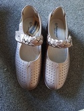 bronze colour shoes for sale bronze colour shoes for sale ORPINGTON