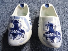 Pair delft hand for sale  HORLEY