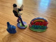 Beatles Vintage: Yellow Sub: boneco Lennon, Glove squeezie, Love is All You Need comprar usado Beatles Vintage: Yellow Sub: boneco Lennon, Glove squeezie, Love is All You Need comprar usado  Enviando para Brazil