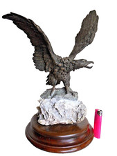 Antica statua aquila usato  Italia