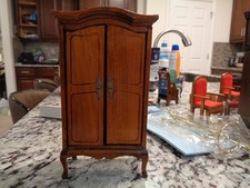 Guarda-roupa de madeira miniatura para casa de bonecas 1:12 feito à mão de kit comprar usado  Enviando para Brazil