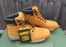 Men dewalt mason for sale  BEDFORD