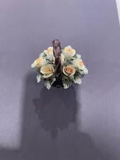 Vintage Porcelain Flower Brown Basket Trinket Box Bouquet Roses K's Collection comprar usado Vintage Porcelain Flower Brown Basket Trinket Box Bouquet Roses K's Collection comprar usado  Enviando para Brazil