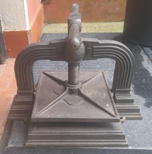 Antica pressa torchio usato  Ospedaletti