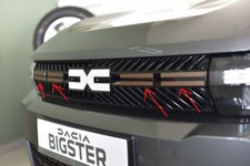 PLATTES DACIA BIGSTER ESSENTIAL EXPRESSION EXTREME JOURNEY TCE HYBRID ECO-G comprar usado  Enviando para Brazil