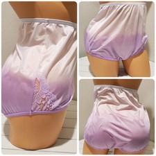 Usado, Calcinha Vanity Fair brilhante vovó renda nova sedosa 9/2XL elétrica estática roxa  comprar usado  Enviando para Brazil