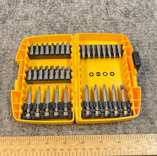 Conjunto de acessórios de broca Dewalt chave de fenda 37 peças com estojo comprar usado  Enviando para Brazil