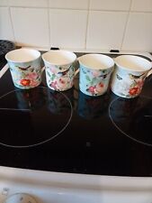 Set four mugs for sale  Shipping to Ireland