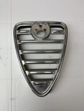 Scudo griglia calandra usato  Camaiore