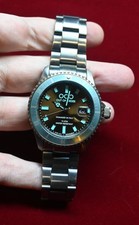 Orologio uomo fuori usato  Spedire a Italy