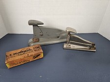 Antigo (2) Grampeadores Markwell & Swingline Caixa Industrial de Grampos Produtos de Velocidade comprar usado  Enviando para Brazil