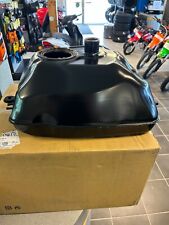 KYMCO MXU450 TANQUE DE COMBUSTÍVEL GASOLINA 17500-LGC3-MY3 PEÇA OEM KYMCO comprar usado KYMCO MXU450 TANQUE DE COMBUSTÍVEL GASOLINA 17500-LGC3-MY3 PEÇA OEM KYMCO comprar usado  Enviando para Brazil