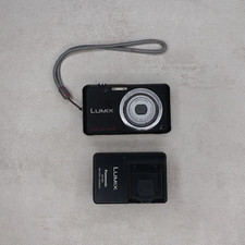 Fotocamera panasonic lumix usato  Garbagnate Milanese