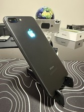 RARO iPhone 7 Plus - Preto 128 GB - Desbloqueado - Logotipo LED Apple - Parece Novo!, usado comprar usado  Enviando para Brazil