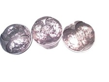 Set pistoni motore usato  Italia