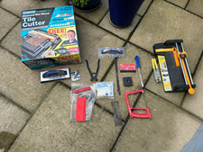 Complete floor tile for sale  LUTON