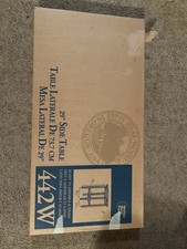 Mesa lateral Whittier Wood Products nova na caixa 29” , usado comprar usado  Enviando para Brazil