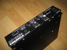 Acordeão digital CAVAGNOLO ODYSSEE provavelmente MIDI ou parte dele. Acredita-se que funcione comprar usado  Enviando para Brazil