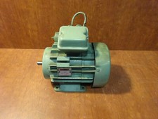 moteur electrique monophase 220v 1400t d'occasion moteur electrique monophase 220v 1400t d'occasion Expédié en Belgium