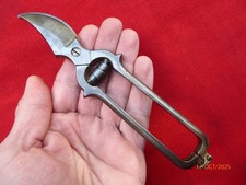 Petit secateur jardinier d'occasion  Le Breil-sur-Mérize