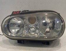Faro anteriore sinistro usato  Italia