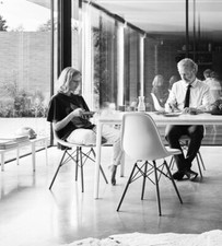 Fiberglass chair eames usato  Venezia