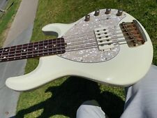 Ernie Ball Music Man StingRay 5 cordas baixo elétrico marfim ouro branco hardware comprar usado  Enviando para Brazil