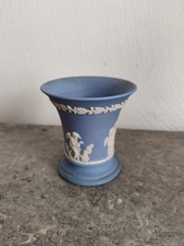Petit vase wedgwood. d'occasion  Fayence
