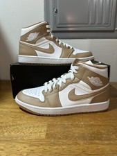 Men 9.5 nike for sale  Merrick