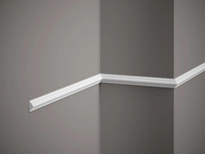 Cornice per parete usato  Roma