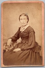 CDV por volta de 1870 A.F. Vestido Willett lindo dama Ohio comprar usado  Enviando para Brazil