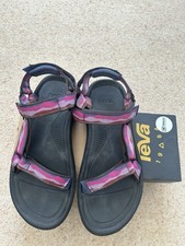 Teva women hurricane for sale  NEWPORT