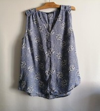 Tunique bleu fleurs d'occasion  Bourg-de-Thizy