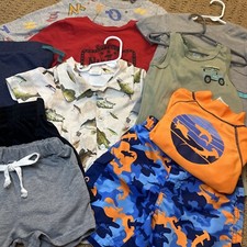 Lot boys clothes for sale  Hopkins