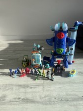 Masks toys bundle for sale Masks toys bundle for sale  LOOE