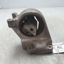 A6652200116 supporto sostegno usato A6652200116 supporto sostegno usato  Mineo