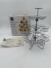 Wilton cupcakes dessert for sale  Wadsworth