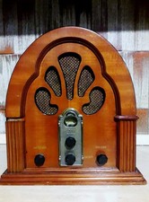 Riproduzione antica radio usato  Pistoia