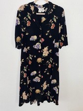6 dress for sale 6 dress for sale Roseville