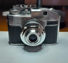 Macchina fotografica vintage usato  Nettuno