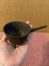 Chaleira de cozinha de três pernas tamanho miniatura do século XVIII ferro fundido com alça, doce comprar usado  Enviando para Brazil