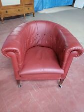 Poltrona stile chesterfield usato  Sandigliano