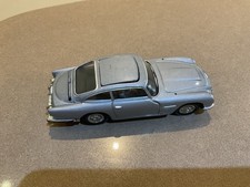 Corgi aston martin d'occasion  Expédié en Belgium