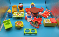 Zestaw 20 Vintage Little People Figurka / Meble Przedszkole, Stół, Pies, Mama, Tata na sprzedaż  Wysyłka do Poland
